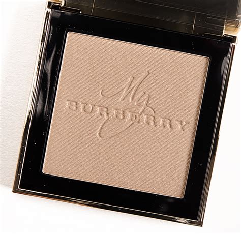 Burberry Gold Glow No. 01 Luminizing Powder Review, Photos